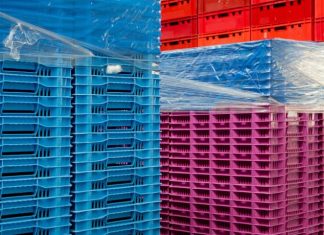 Skup skrzynek plastikowych