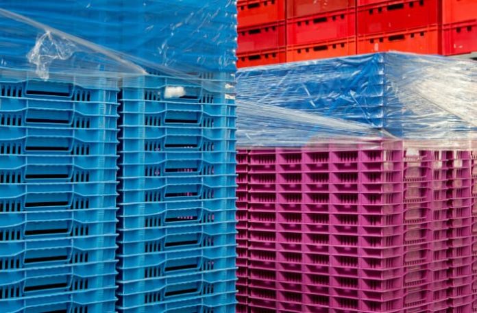 Skup skrzynek plastikowych